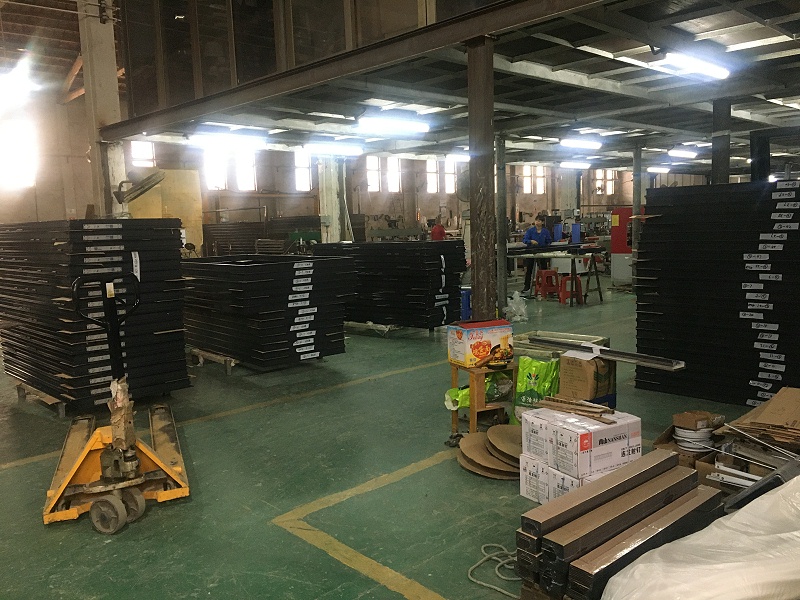 鋁合金門窗10大品牌廠家該如何在門窗市場中占據(jù)有利的市場地位？