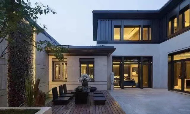 真正懂門窗的人，家里都在用這種鋁合金門窗！