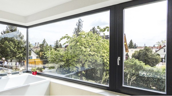 堪比美的暖風(fēng)機(jī)的鋁木復(fù)合門窗，助你輕松抵御寒冬！