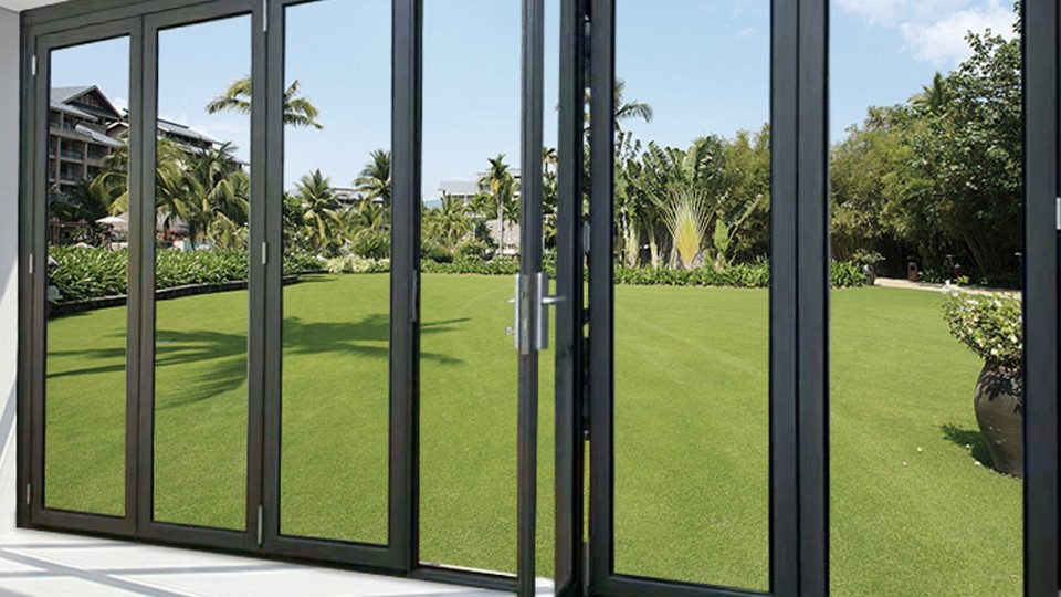 鋁合金門(mén)窗滑撐到底有多重要？樓上樓高端門(mén)窗這樣說(shuō)…