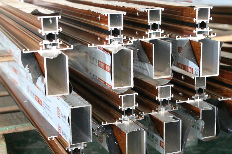 佛山高端鋁合金門窗什么品牌好?樓上樓門窗在線教你辨別鋁合金門窗的質量好壞